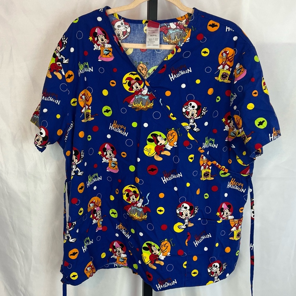 Disney Happy Halloween Blue Short Sleeve Scrub Top, size 2X